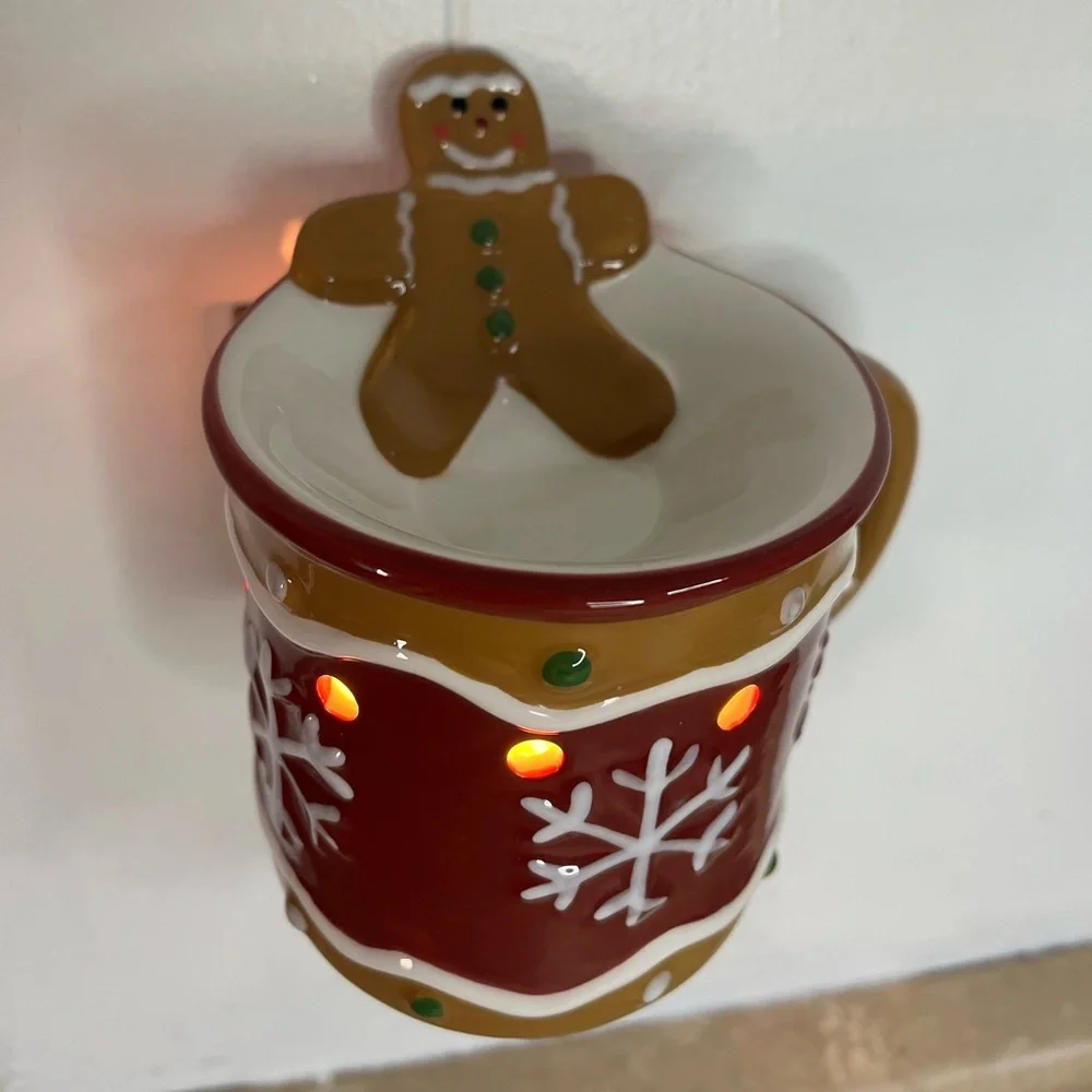 Scentsy Gingerbread Man Wax Warmer